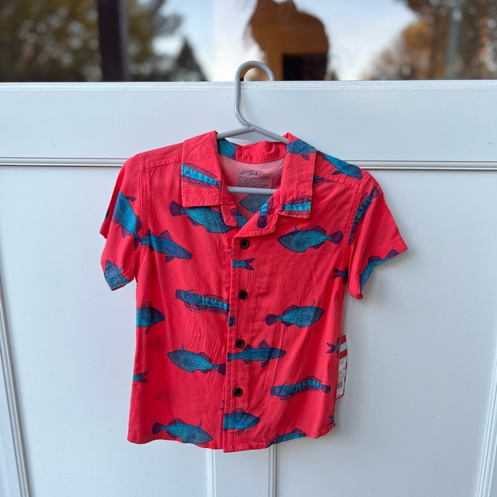 Boys Short Sleeve Woven Fish Printed Button-Down Shirt